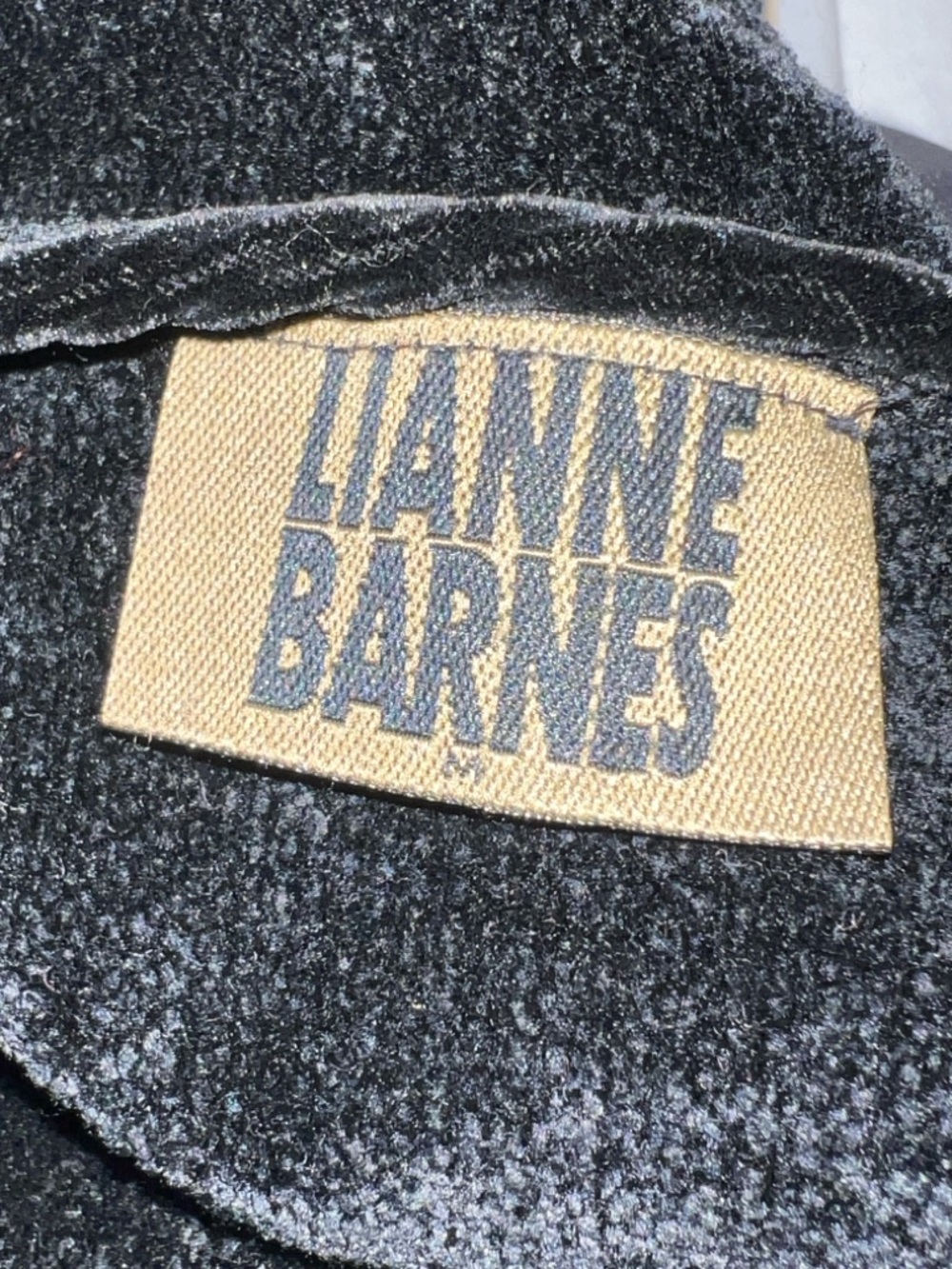 Lianne Barnes Vintage Black Velvet Cropped Cardigan with Rosette Cuffs - Picture 4 of 4